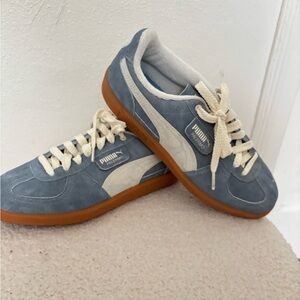 Palermo blue Pumas Sneakers size 7.5 men